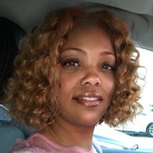 Meet your Posher, Dana